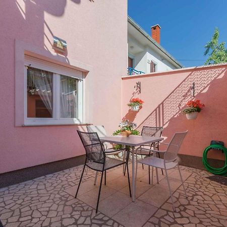 Two-Bedroom Apartment in Crikvenica XCVII Esterno foto
