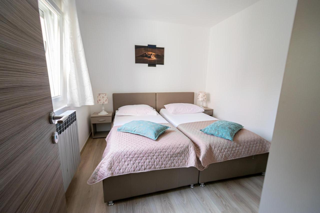 Two-Bedroom Apartment in Crikvenica XCVII Esterno foto